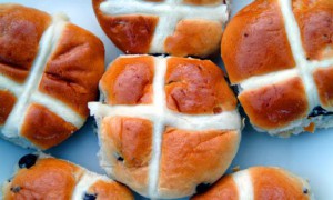 hot-cross-buns-001